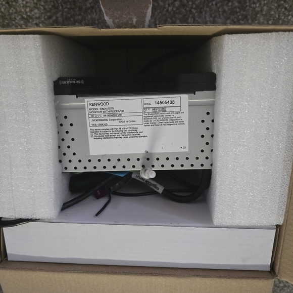 Kenwood Car Stereo - Picture 3 of 3